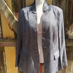 🎄2/$45 Shimmery Lane Bryant Blazer, Beautiful!